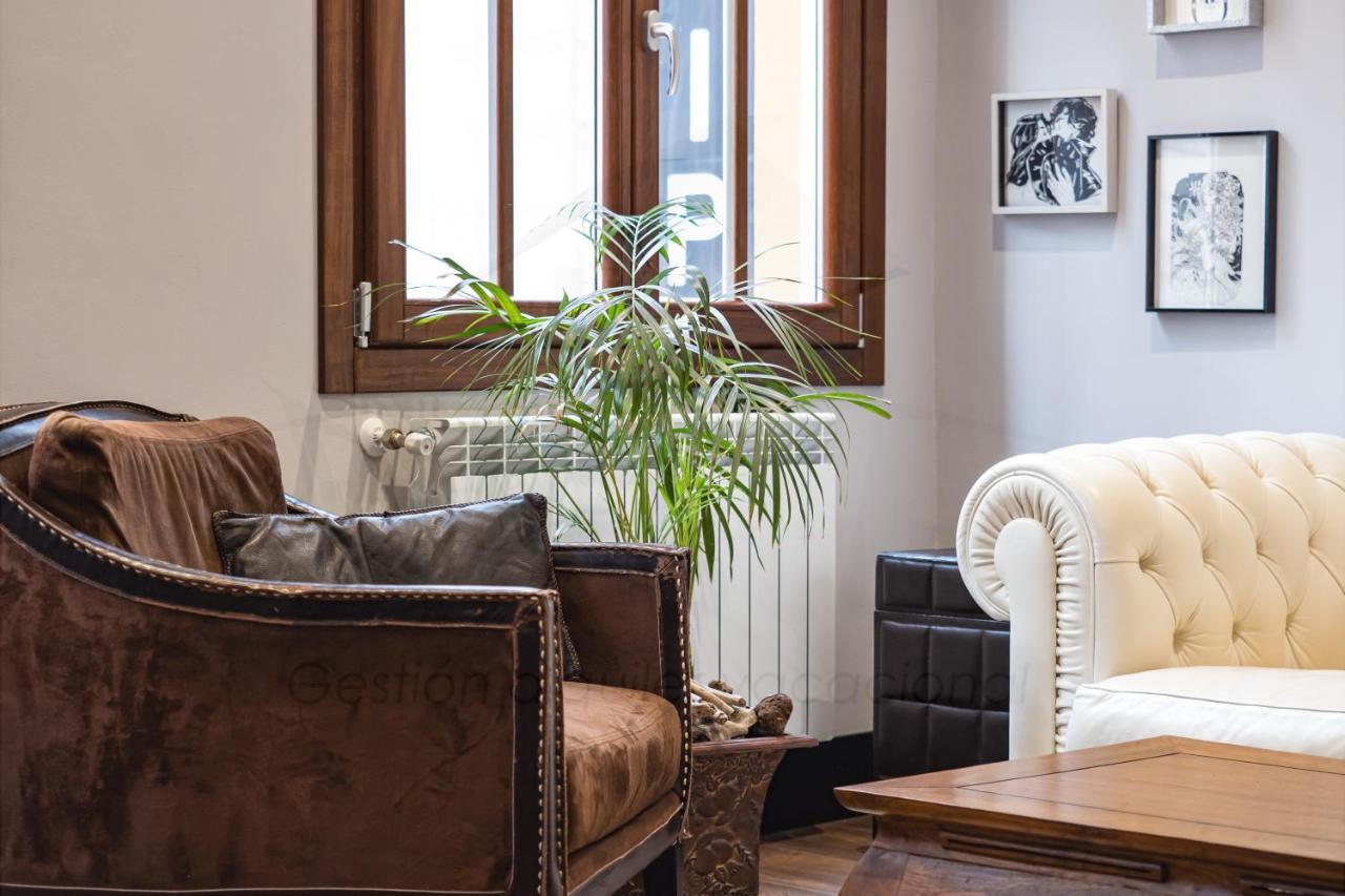 Chambre Noir Apartamento Oviedo Zewnętrze zdjęcie