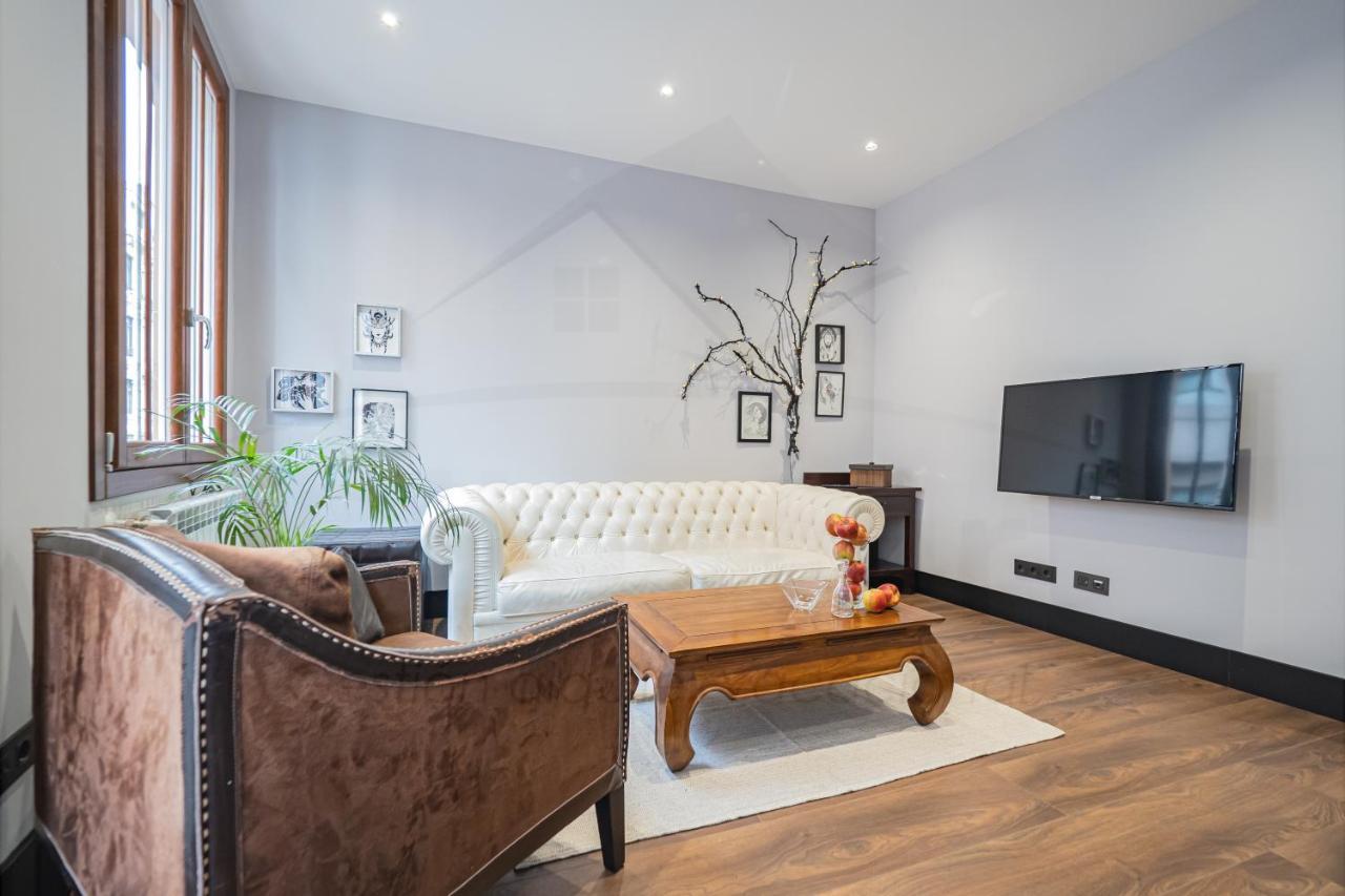 Chambre Noir Apartamento Oviedo Zewnętrze zdjęcie
